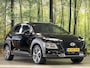 Hyundai Kona 1.0 T-GDI Fashion | Apple Carplay | Schuif / Kantel dak | 18'' lichtmetaal | DAB | Navigatie | Cruise control | Stoelverwarming |