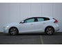 Volvo V40 T2 Automaat Polar+ | Verwarmbare voorstoelen | Cruise Control | 2-Zone Climate Control | LED Koplampen | Park Assist achter | Full map navigatie | High performance Audio.