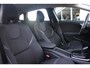 Volvo V40 T2 Automaat Polar+ | Verwarmbare voorstoelen | Cruise Control | 2-Zone Climate Control | LED Koplampen | Park Assist achter | Full map navigatie | High performance Audio.