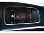 Volvo V40 T2 Automaat Polar+ | Verwarmbare voorstoelen | Cruise Control | 2-Zone Climate Control | LED Koplampen | Park Assist achter | Full map navigatie | High performance Audio.