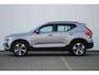 Volvo XC40 B4 Plus Dark | Adaptive Cruise & Pilot Assist | Semi elektrische trekhaak | Verwarmbare voorstoelen | Verwarmbaar stuurwiel | Premium audio by Harman Kardon | 19" Velgen |