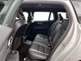 Volvo V60 T6 Recharge AWD Plus Dark - IntelliSafe Assist & Surround - 360º Camera - Harman/Kardon audio - Verwarmde voorstoelen, stuur & achterbank - Parkeersensoren voor & achter - Elektr. bedienb. voorstoelen met geheugen - Elektr. inklapbare trekhaak - 18' LMV