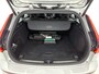 Volvo V60 T6 Recharge AWD Plus Dark - IntelliSafe Assist & Surround - 360º Camera - Harman/Kardon audio - Verwarmde voorstoelen, stuur & achterbank - Parkeersensoren voor & achter - Elektr. bedienb. voorstoelen met geheugen - Elektr. inklapbare trekhaak - 18' LMV