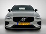 Volvo V60 T6 Recharge AWD Plus Dark - IntelliSafe Assist & Surround - 360º Camera - Harman/Kardon audio - Verwarmde voorstoelen, stuur & achterbank - Parkeersensoren voor & achter - Elektr. bedienb. voorstoelen met geheugen - Elektr. inklapbare trekhaak - 18' LMV