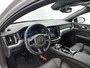 Volvo V60 T6 Recharge AWD Plus Dark - IntelliSafe Assist & Surround - 360º Camera - Harman/Kardon audio - Verwarmde voorstoelen, stuur & achterbank - Parkeersensoren voor & achter - Elektr. bedienb. voorstoelen met geheugen - Elektr. inklapbare trekhaak - 18' LMV