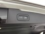 Volvo V60 T6 Recharge AWD Plus Dark - IntelliSafe Assist & Surround - 360º Camera - Harman/Kardon audio - Verwarmde voorstoelen, stuur & achterbank - Parkeersensoren voor & achter - Elektr. bedienb. voorstoelen met geheugen - Elektr. inklapbare trekhaak - 18' LMV