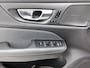 Volvo V60 T6 Recharge AWD Plus Dark - Panorama/schuifdak - IntelliSafe Assist & Surround - 360º Camera - Harman/Kardon audio - Verwarmde voorstoelen, stuur & achterbank - Parkeersensoren voor & achter - Elektr. bedienb. voorstoelen met geheugen - Elektr. inklapbare trekhaak - 18' LMV