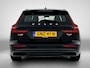 Volvo V60 T6 Recharge AWD Plus Dark - Panorama/schuifdak - IntelliSafe Assist & Surround - 360º Camera - Harman/Kardon audio - Verwarmde voorstoelen, stuur & achterbank - Parkeersensoren voor & achter - Elektr. bedienb. voorstoelen met geheugen - Elektr. inklapbare trekhaak - 18' LMV
