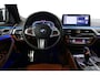 BMW 5-Serie 530i xDrive M Sport / Schuif- kanteldak / Elektr. verstelbare voorstoelen + memory / BMW Laser Light / Stoelkoeling & verwarming / Harman Kardon Surround Sound / Apple Carplay - Android Auto / HUD / Ambienteverlichting / Adaptief Onderstel / 20'' LMV / Dodehoek detectie / Shadow Line / 4-zone clima / Adaptive Cruise Control / Grootlichtassistent