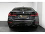 BMW 5-Serie 530i xDrive M Sport / Schuif- kanteldak / Elektr. verstelbare voorstoelen + memory / BMW Laser Light / Stoelkoeling & verwarming / Harman Kardon Surround Sound / Apple Carplay - Android Auto / HUD / Ambienteverlichting / Adaptief Onderstel / 20'' LMV / Dodehoek detectie / Shadow Line / 4-zone clima / Adaptive Cruise Control / Grootlichtassistent