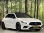 Mercedes-Benz A-klasse 250 Premium | AMG styling | Panorama dak | Led | Sfeerverlichting | Stoelverwarming | Wide screen | Airconditioning |