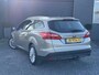 Ford Focus Wagon 1.0 Titanium 1e Eigenaar,Navi,Trekhaak,Dealer Onderhouden,Clima,Cruise,Pdc V+A,125pk,N.A.P,6 Bak,Lm velgen,Nieuwe Apk bij Aflevering