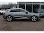 Audi E-tron 50 quattro Business edition Plus 71 kWh / SoH 92,9% / Panoramadak / Camera / Luchtvering / Intr.voorverwarming / Leder&Alcantara / 20'' / Navigatie / DAB / Stoelverwarming / ACC