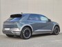 Hyundai Ioniq 5 Connect 73kWh Automaat / Fabrieksgarantie tot 07-2027 / 8 jaar Batterijgarantie / 20" Lounge Wielen / Apple Carplay Android Auto / WLTP bereik 451 km  / Trekgewicht 1600 kg / Stuur-, Stoel en Achterbankverwarming / Adaptief CC / Elektrische achterklep / Achteruitrijcamera /