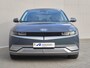 Hyundai Ioniq 5 Connect 73kWh Automaat / Fabrieksgarantie tot 07-2027 / 8 jaar Batterijgarantie / 20" Lounge Wielen / Apple Carplay Android Auto / WLTP bereik 451 km  / Trekgewicht 1600 kg / Stuur-, Stoel en Achterbankverwarming / Adaptief CC / Elektrische achterklep / Achteruitrijcamera /