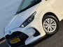 Toyota Yaris 1.5 Hybrid Active LED | AllSeason | Cruise | Clima | Navigatie via CarPlay | Camera | 5 Deurs | Automaat !!