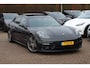 Porsche Panamera Sport Turismo 2.9 4 E-Hybrid Platinum Edition / Panoramadak / 360Camera / Sportdesign+Chrono / Luxe Leder / Luchtvering / Keyless / Bose / 21'' / Stoelverwarming4x / Dodehoek / DAB / Cruise Control Adaptief
