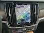 Volvo V90 2.0 T8 Plug-in hybrid AWD Ultimate Dark | Luchtvering | Harman/Kardon | Massage | Stoel Verwarming-Koeling | Trekhaak | Schuif/Kantel Panoramadak | Memory |