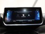 Peugeot e-2008 EV GT 50 kWh 136PK | Accurapport 89% | 1ste eigenaar | 3 FASE | AppleCarplay/Android Auto | Schuifkanteldak | Alcantara/LEER | 18"LMV | Camera | AUTOMAAT | Keyless | Adaptive Cruise Control | Climate Control | Camera | FULL LED | Sfeerverlichting | Isofix | Privacy Glass |