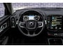 Volvo XC40 1.5 T2 Business Pro | Adaptieve Cruise Control | Dode Hoek Detectie | Parkeer Camera | Navigatie | Parkeersensoren |