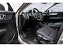 Volvo XC40 1.5 T2 Business Pro | Adaptieve Cruise Control | Dode Hoek Detectie | Parkeer Camera | Navigatie | Parkeersensoren |