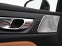 Volvo V60 2.0 T8 Plug-in hybrid AWD Ultra Dark | 455pk | Bowers & Wilkins | Stoelventilatie + massage | 360° Camera | Head-Up | Black Pack | Adaptive Cruise | BLIS