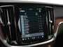 Volvo V60 2.0 T8 Plug-in hybrid AWD Ultra Dark | 455pk | Bowers & Wilkins | Stoelventilatie + massage | 360° Camera | Head-Up | Black Pack | Adaptive Cruise | BLIS