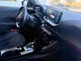 Peugeot e-2008 EV GT 50 kWh, elect. te openen panoramadak, achteruitrijcamera, 1/2 lederen sportinterieur, 17 inch, adaptief cruis