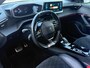 Peugeot e-2008 EV GT 50 kWh, elect. te openen panoramadak, achteruitrijcamera, 1/2 lederen sportinterieur, 17 inch, adaptief cruis