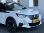 Peugeot e-2008 EV GT 50 kWh, elect. te openen panoramadak, achteruitrijcamera, 1/2 lederen sportinterieur, 17 inch, adaptief cruis
