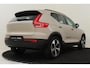 Volvo XC40 B4 (M-HYBRID) PLUS DARK -CAMERA|ADAP.CRUISE|VERW.VOORRUIT|TREKHAAK|HARMAN/KARDON|19"