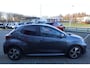 Toyota Yaris HYBRID 115 DYNAMIC STOEL/STUURVERW. 16"LM-VELGEN PRIVACY-GLASS LED-PAKKET