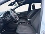 Ford Fiesta 1.0 EcoBoost ST-Line | Navigatie | Apple carplay & Android auto | Cruise control | Voorruit verwarming | Parkeersensor achter | 17" lichtmetalen velgen | Privacy glas |