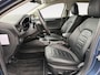 Ford Focus Wagon 1.0 EcoBoost Hybrid Active Vignale | Dealer onderhouden | Adaptief cruise control | Dodehoek detectie | Winter pack | B&O audio | Parkeersensoren voor en achter | Achteruitrijcamera | Elektrisch uitklapbare trekhaak | 18" Lichmetalen velgen | Keyless entry | Navigatie | Apple carplay & Android auto |
