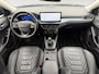 Ford Focus Wagon 1.0 EcoBoost Hybrid Active Vignale | Dealer onderhouden | Adaptief cruise control | Dodehoek detectie | Winter pack | B&O audio | Parkeersensoren voor en achter | Achteruitrijcamera | Elektrisch uitklapbare trekhaak | 18" Lichmetalen velgen | Keyless entry | Navigatie | Apple carplay & Android auto |