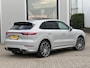 Porsche Cayenne 3.0 E-Hybrid | NL-Auto/1e eign./Voll.Historie/Pano-schuifdak/BOSE/Luchtvering/22-inch/Softclose/Massage