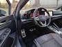 Volkswagen Golf 1.5 eTSI 2024 FACE-LIFT R-LINE DSG PANO ACC LEDER ALCANTARA