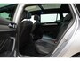 Volkswagen Passat Variant 1.5 TSI R Line DSG * Pano - Trekhaak - Virtual - Keyless - Camera - ACC - App *