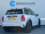 MINI Countryman Mini 1.5 Cooper Pepper 136PK 6-bak | Afneembare Trekhaak | BLACK LEATHER | Airco | NAVI | Bluetooth | Cruise Control | Parkeersensor Voor & Achter | Keyless Entry | LED | 18" LMV