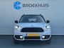 MINI Countryman Mini 1.5 Cooper Pepper 136PK 6-bak | Afneembare Trekhaak | BLACK LEATHER | Airco | NAVI | Bluetooth | Cruise Control | Parkeersensor Voor & Achter | Keyless Entry | LED | 18" LMV