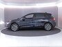 Volkswagen Golf 1.0 eTSI Life Active 110 pk Automaat (DSG) | Navigatie | Parkeersensoren (Park assist) | Achteruitrijcamera | Stoelverwarming | Autom. airco (3 zones) |