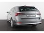 Skoda Octavia Combi 1.0 TSI Business > Trekhaak/Achteruitrijcamera/Stoelverwarming/Parkeerhulp voor en achter