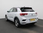 Volkswagen T-Roc 1.5 TSI Sport 150 PK| Origineel Nederlands | 1e Eigenaar | ArtVelours Bekleding | R-Line Exterieur- En Interieurpakket | Digitale Cockpit Pro | Achterklep Elektrisch