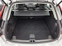 Volvo XC60 T6 Recharge AWD Plus Dark - Panorama/schuifdak - IntelliSafe Assist & Surround - 360º Camera - Verwarmde voorstoelen, stuur & achterbank - Parkeersensoren voor & achter - Elektr. bedienb. voorstoelen met geheugen - Draadloze tel. lader - Elektr. inklapbare trekhaak - 19' LMV