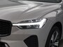 Volvo XC60 T6 Recharge AWD Plus Dark - Panorama/schuifdak - IntelliSafe Assist & Surround - 360º Camera - Verwarmde voorstoelen, stuur & achterbank - Parkeersensoren voor & achter - Elektr. bedienb. voorstoelen met geheugen - Draadloze tel. lader - Elektr. inklapbare trekhaak - 19' LMV