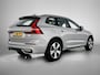 Volvo XC60 T6 Recharge AWD Plus Dark - Panorama/schuifdak - IntelliSafe Assist & Surround - 360º Camera - Verwarmde voorstoelen, stuur & achterbank - Parkeersensoren voor & achter - Elektr. bedienb. voorstoelen met geheugen - Draadloze tel. lader - Elektr. inklapbare trekhaak - 19' LMV