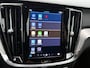 Volvo V60 T6 Recharge AWD Plus Dark - IntelliSafe Assist & Surround - 360º Camera - Harman/Kardon audio - Verwarmde voorstoelen, stuur & achterbank - Parkeersensoren voor & achter - Elektr. bedienb. voorstoelen met geheugen - Elektr. inklapbare trekhaak - 18' LMV