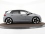 Volkswagen ID.3 First Max 204pk 58 kWh · Steunhaak · Glazendak · Camera · Apple/Android Car Play · Dodehoek Detectie · 20'' Inch ·