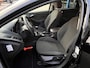 Ford Focus Wagon 1.5 Black Edition 150PK NIEUWE DISTRIBUTIERIEM!! Trekhaak Cruise Navi Parkeersensoren Privacy Glass Rode Remklauwen *Dealer Onderhouden*