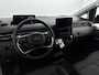 Hyundai Staria 1.6 T-GDI HEV | 3-pers VAN | 225 pk Hybrid | Automaat | 17 inch Lichtmetalen velgen | Navi